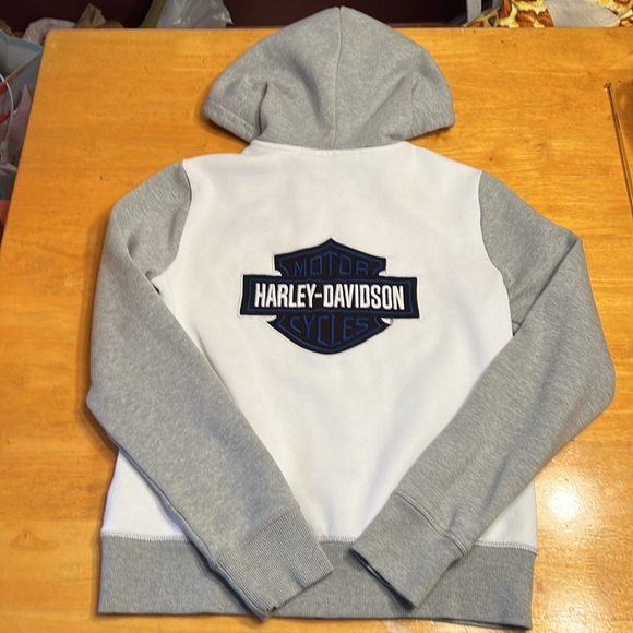 Harley Davidson women’s embroidered zip up hoodie. - Picture 11 of 14